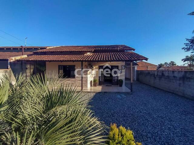 #082 - Casa para Venda em Balneário Barra do Sul - SC - 1