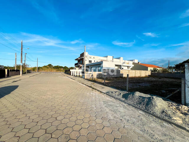 Venda em Salinas - Balneário Barra do Sul