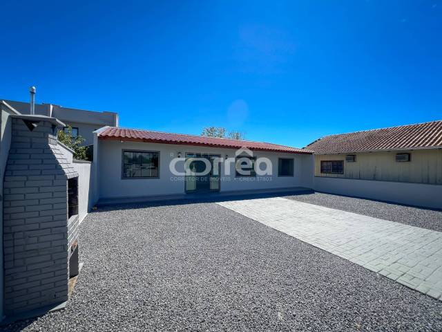 #225 - Casa para Venda em Balneário Barra do Sul - SC